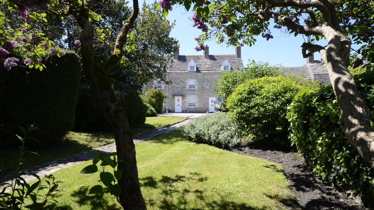 Langton Matravers Cottage | Character stone cottage walking distance from the World Heritage Jurassic Coast