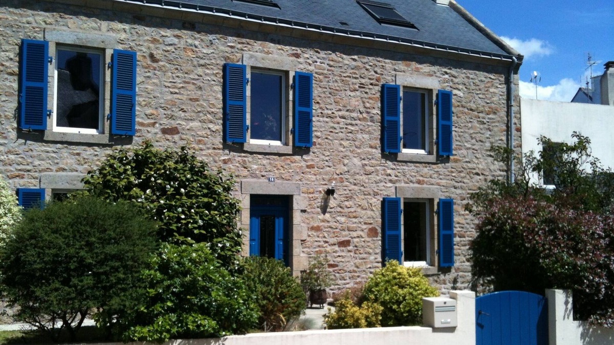Etel House | Character village center house for summer rental