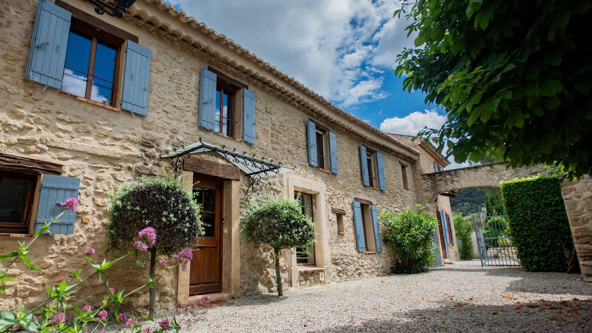 Seguret House | Characteristic country house with A/C and a pool