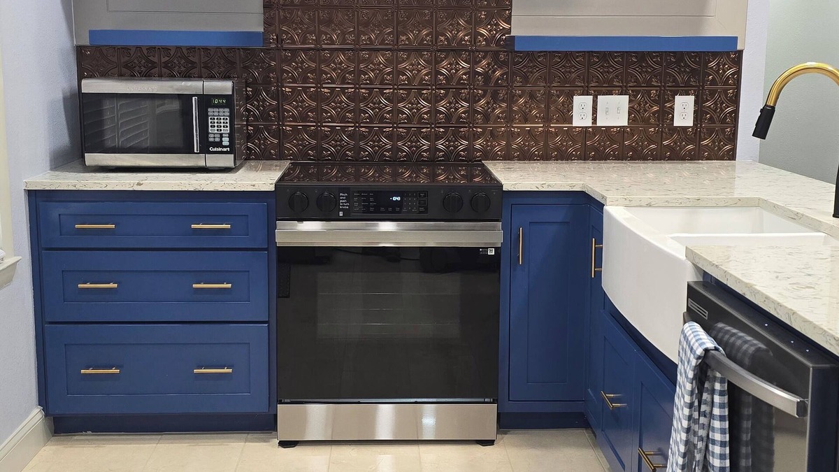Tifton House | Charge the car! 🚗,WiFi 📶, and close to Tift Regional Medical center. Midterm