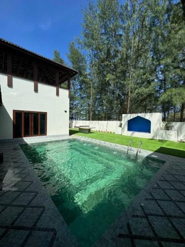 Kampung Gok Kapur House | Charis Tanjong Jara, Beach & Pool Villa Sapphire