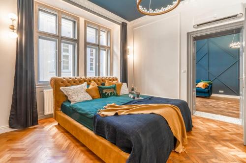 Prague 1 Apartment | Charles Bridge Suite by Riverside