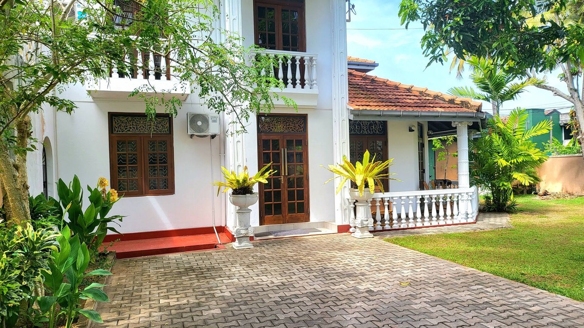 Moratuwa Villa | CHARLES VILLA Rawathawatta.Moratuwa, Colombo.