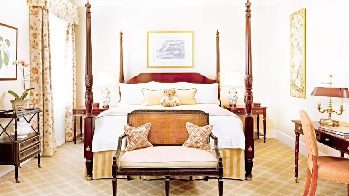 Charleston Historic District Hotel | Charleston King Charm: Planter Inn Room, Near Vibrant King Street District
