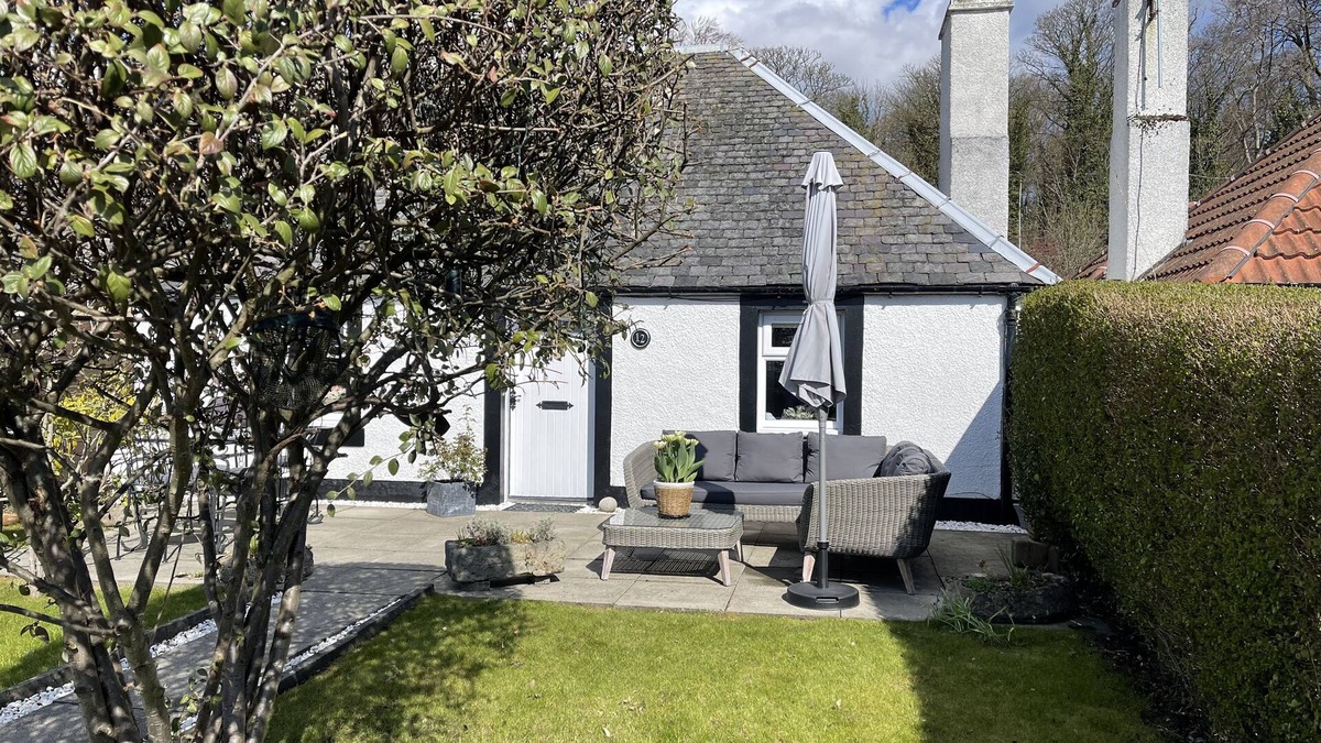 Charlestown House | Charlestown Fife Conservation Cottage In Tranquil Harbour Village Lic. F100478 F
