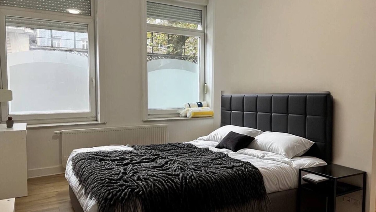 Charleroi Apartment | Charleville C center - train station - airport