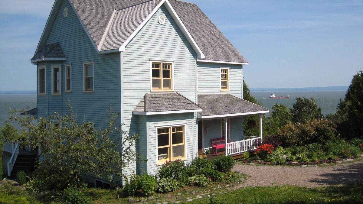 Saint Irenee House | CHARLEVOIX BEAUTIFUL LARGE VICTORIAN HOUSE BY THE ST LAWRENCE RIVER