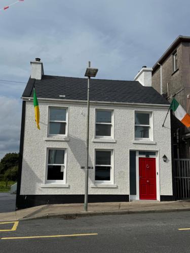 Dungloe House | Charlie Óg's Bridge House