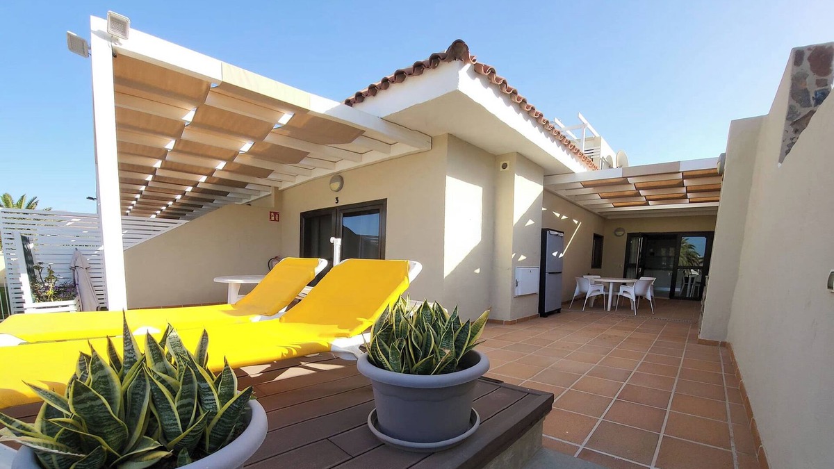 Tarajalillo House | Charming Bungalow in Bahía Feliz with Fascinating SEA & MOUNTAIN VIEW