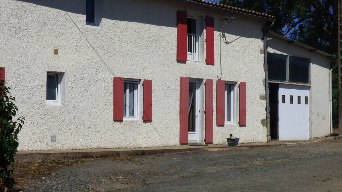 Saint-Georges-de-Montaigu House | Charming country house