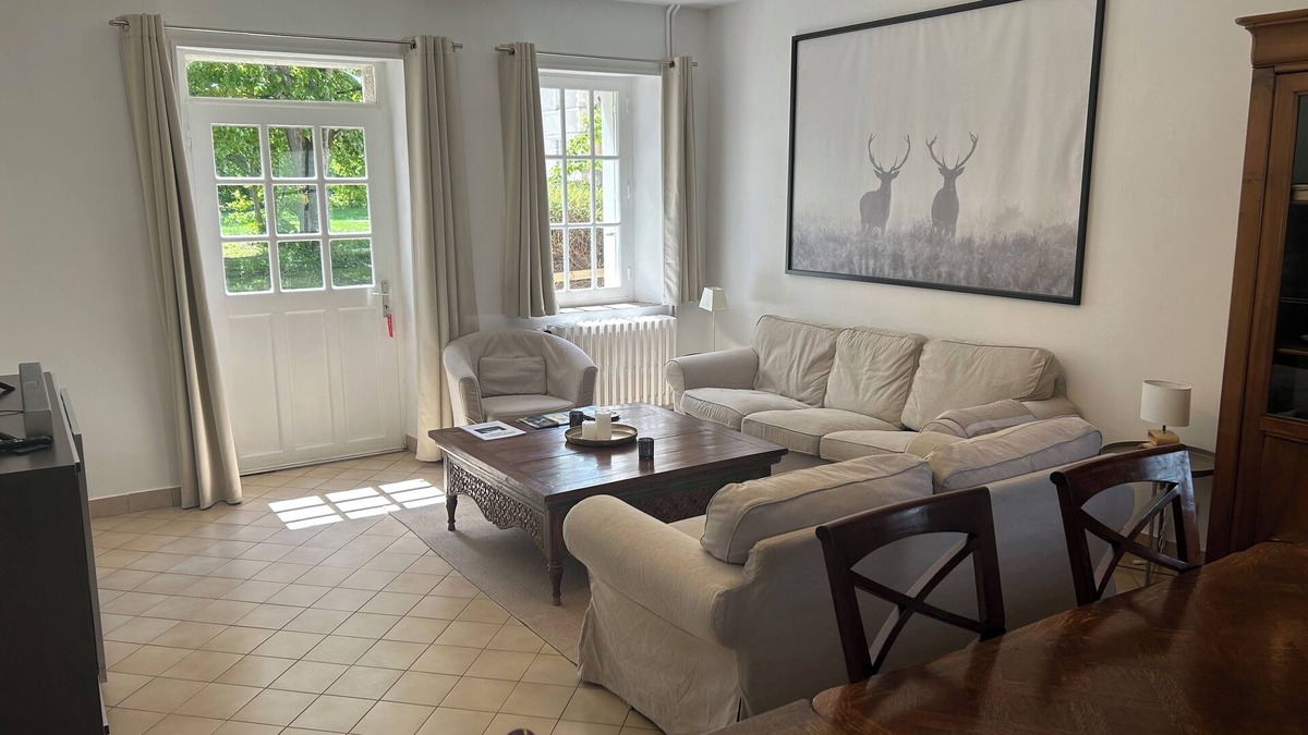 Saint-Lubin-en-Vergonnois Cottage | Charming cottage located in the park of a 17th century castle