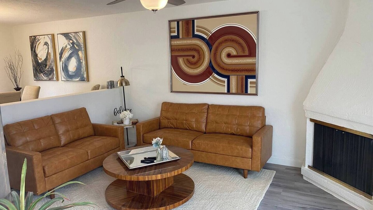 Litchfield Park House | Charm of Old Litchfield- No Chores!