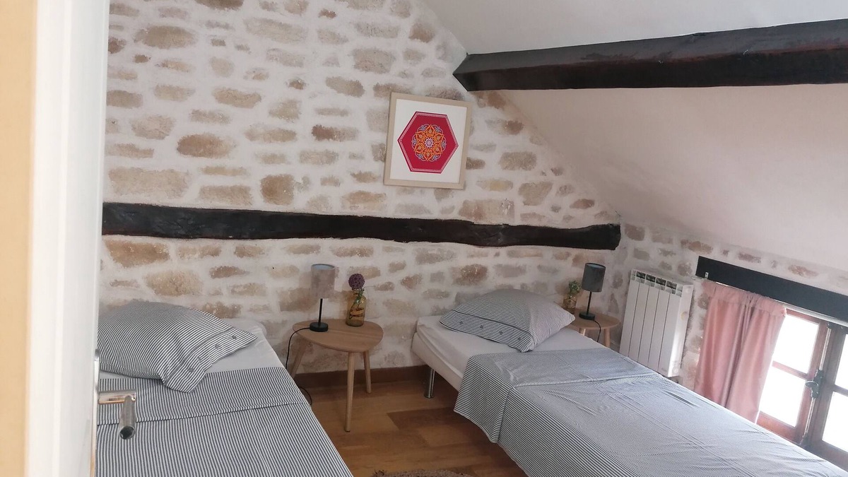 Echarcon Apartment | Charm of the stone.