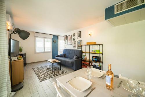 Golfe Juan Apartment | Charmant 2p, piscine, clim, à 5 min de la plage