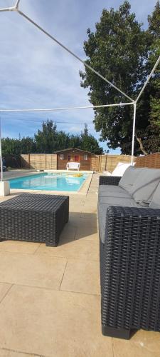 La Ferte-Gaucher Apartment | Charmant appartement 2p avec piscine partagée