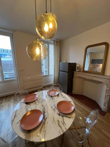 Mantes-la-Jolie Apartment | Charmant F2 Plein centre de Mantes