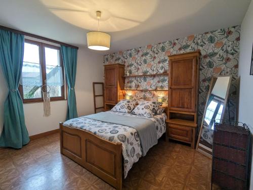 Saulmory-et-Villefranche House | Charmant gîte historique près de Verdun, 3 chambres, cheminée, terrasse, parking, animaux acceptés - FR-1-585-15