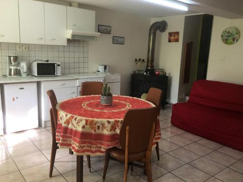 Rozelieures House | Charmant Gîte en Lorraine, Proche Nancy et Vosges, Terrasse et Confort Tout Équipé - FR-1-584-59