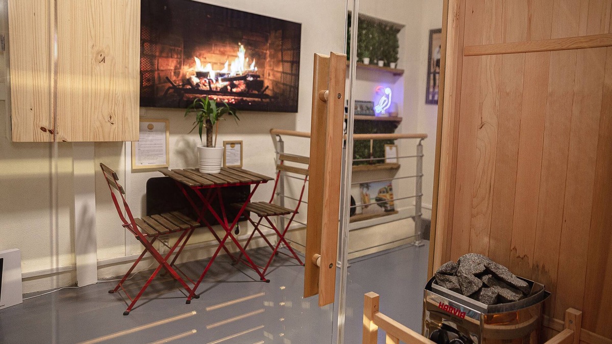 18th Arrondissement Apartment | Charmant Studio Pour 2 à Paris Avec Spa et Sauna