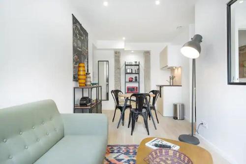 Boucle - Gros Caillou Apartment | Charmant T1 Plein coeur de croix rousse