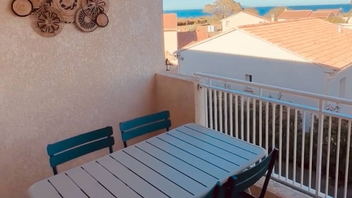 Prunete Apartment | Charmant T2 rénové avec vue mer
