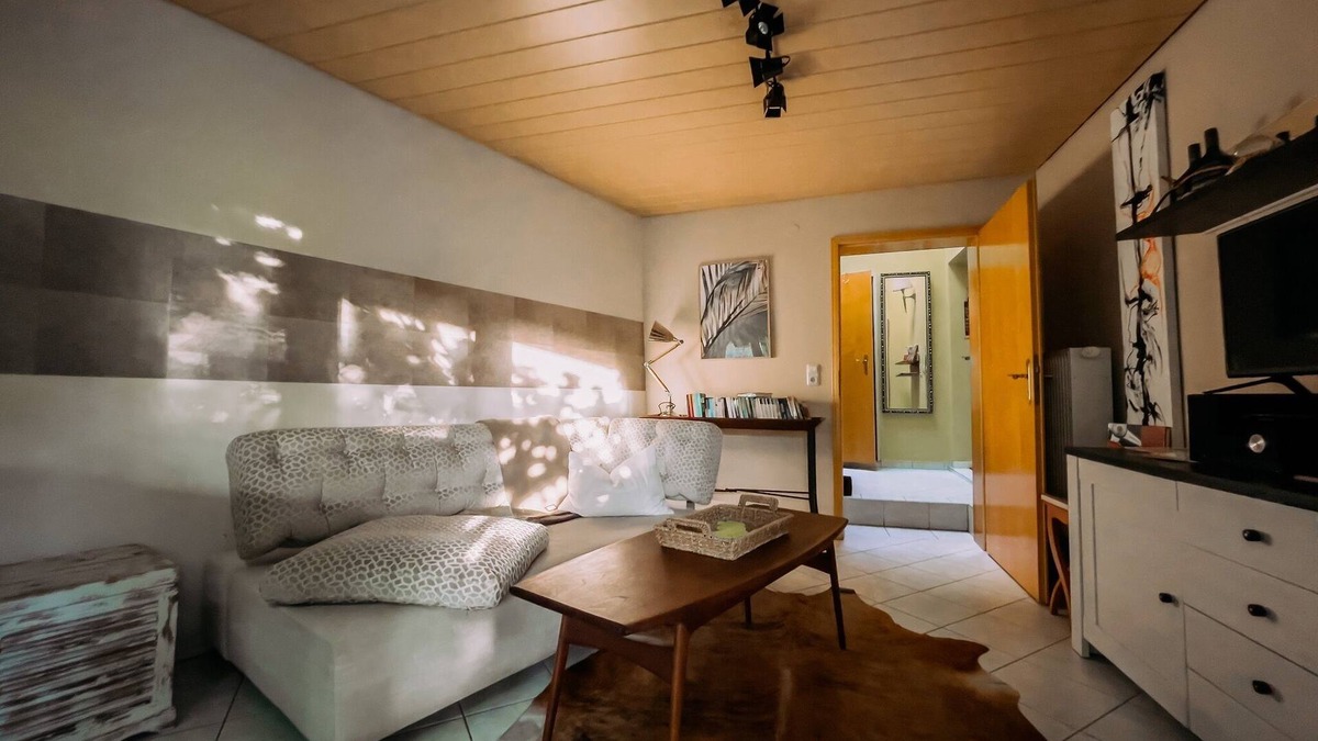 Volkach Apartment | Charmante Ferienwohnung auf 2 Ebenen mit idyllischem Freisitz