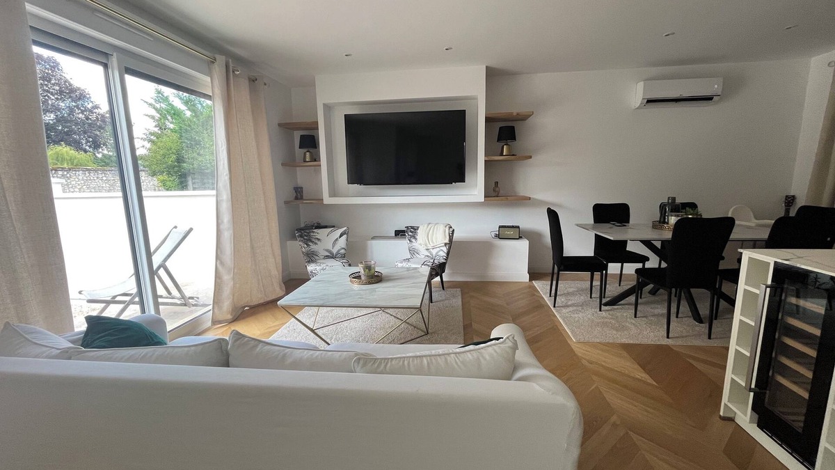 Saint-Cyr-sur-Loire House | Charmante Maison Proche Tours
