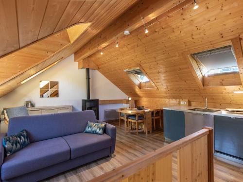 Luz-Saint-Sauveur House | Charmante maison de village à Luz-Saint-Sauveur, 4 pers., proche pistes, poêle à bois, parking. - FR-1-402-141
