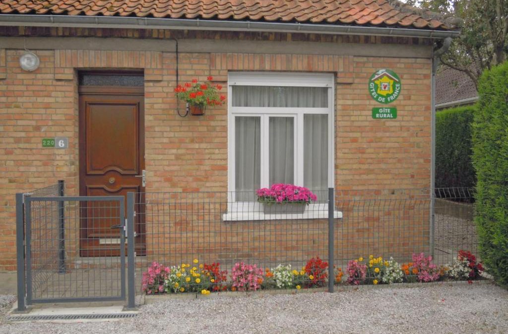 Recques-sur-Hem House | Charmante Maison à Recques-sur-Hem, 2 pers, Animaux Acceptés, Jardin, Proche Calais et St Omer - FR-1-376-58