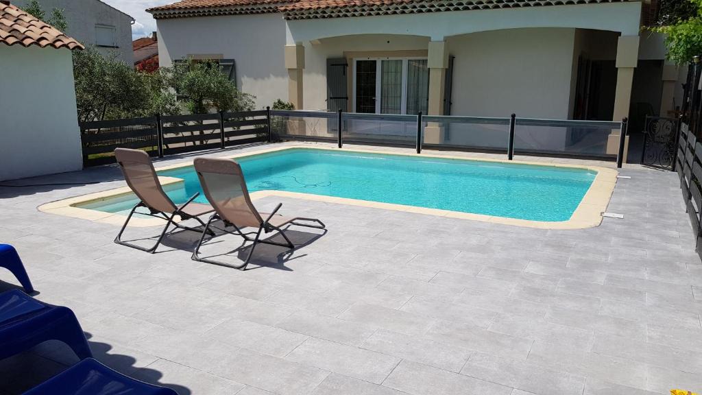 Vedene Villa | Charmante maison climatisée Vedene - Avignon avec piscine