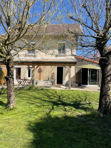 Valencogne House | Charmante maison de campagne proche du lac de Paladru