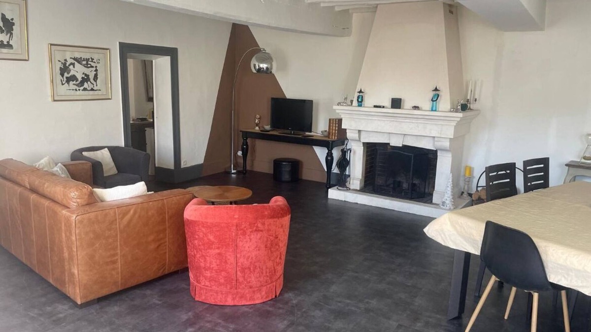 Voise House | Charmante Maison Située à Seulement à 1h15 de Paris et 20 Minutes de Chartes