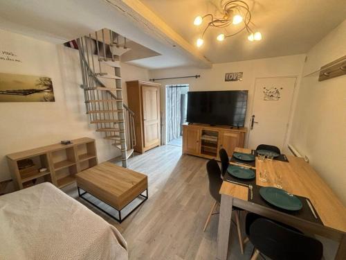 Choisy-au-Bac Apartment | Charmante Maison Wifi télé 65 pouces netflix