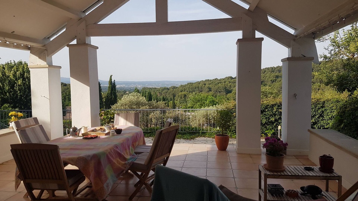 Les Figons Villa | Charmante Villa 4 Chambres, Piscine et Superbe vue