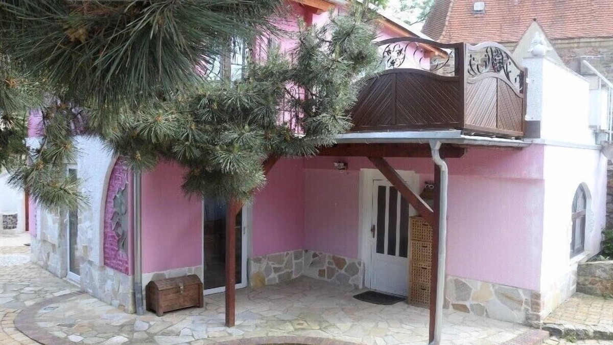 Zschernitz Villa | Charmante Villa - in Einer Wunderschönen Ruheoase