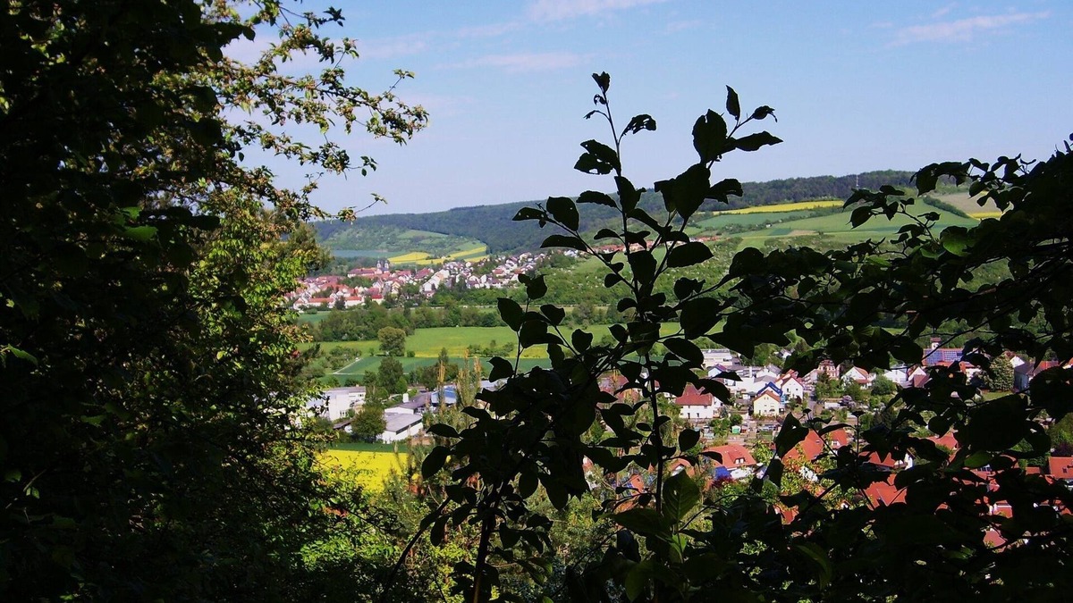 Lauda Apartment | Charmantes Feriendomizil (65qm) mit separatem Eingang und Lesezimmer