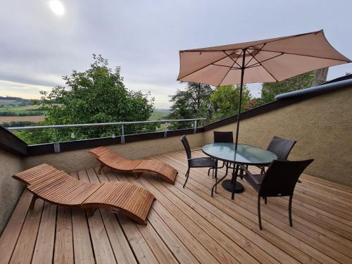 Bouxieres-aux-Chenes Bed & Breakfast | Charme du XVIIe siècle près de Nancy, jardin privé et sentiers balisés - FR-1-584-194