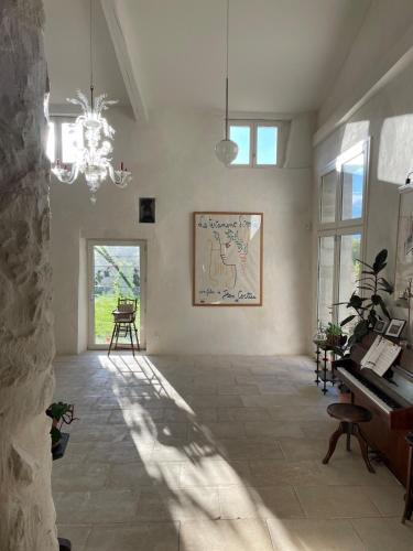 Condillac Villa | Charme et Confort - Maison Rénovée avec Piscine -