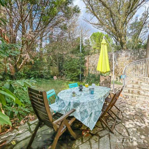 Soupex House | Charme rustique avec jardin privé "Au Pastel"