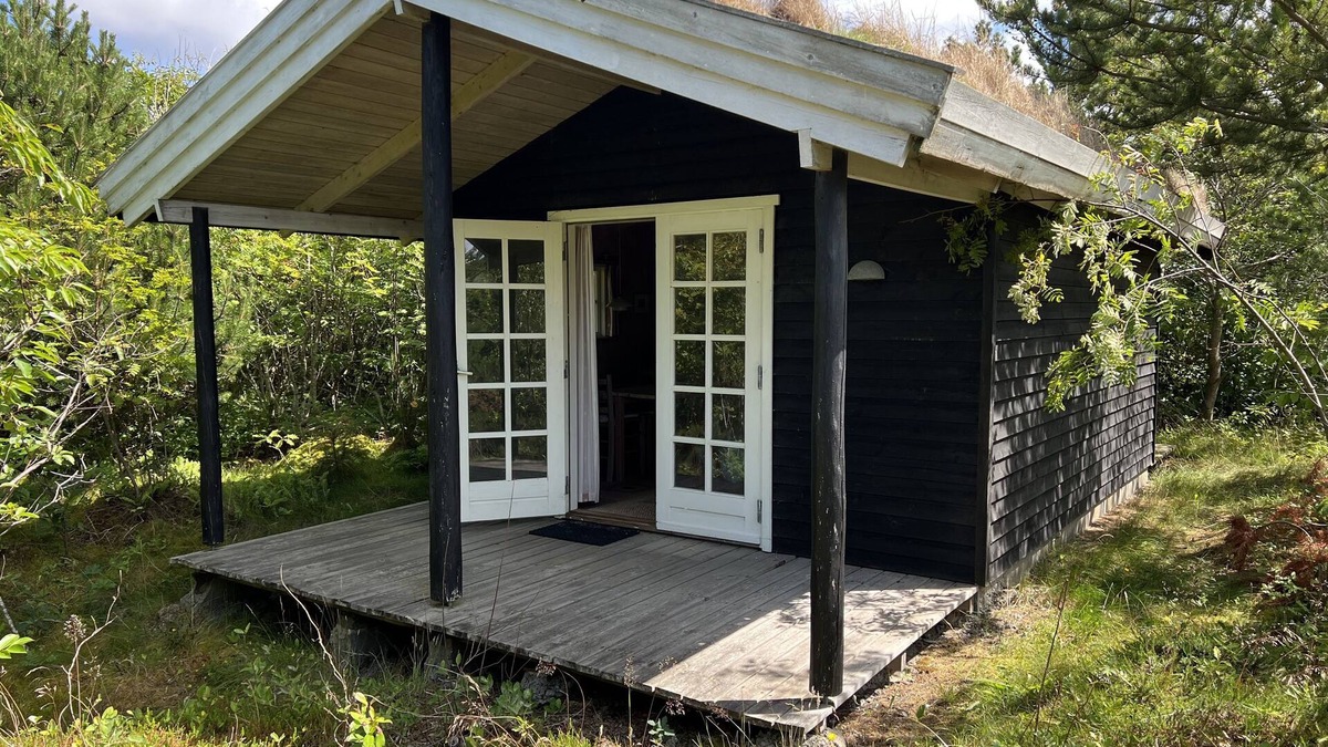 Lodbjerg Hede Cabin | Charmerende Skovhytte
