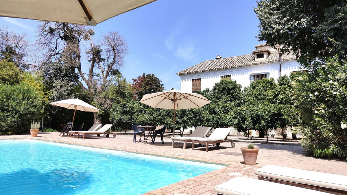 Churriana de la Vega House | Charming rural house with swimming pool 3 km from the city of Granada. parking