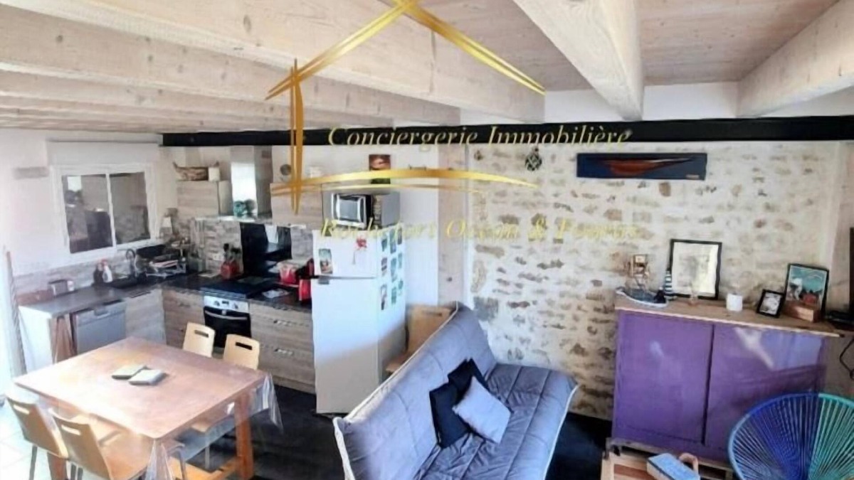 Saint Laurent de la Pree House | Charming stone house