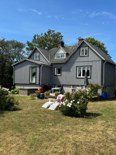 Kopingsvik Villa | Charmig Ölandsgård