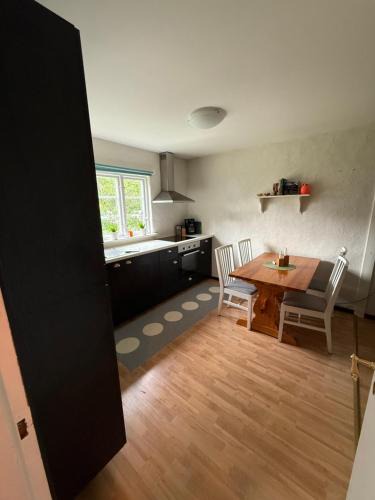 Sankt Olof Apartment | Charmig liten lägenhet på Österlen