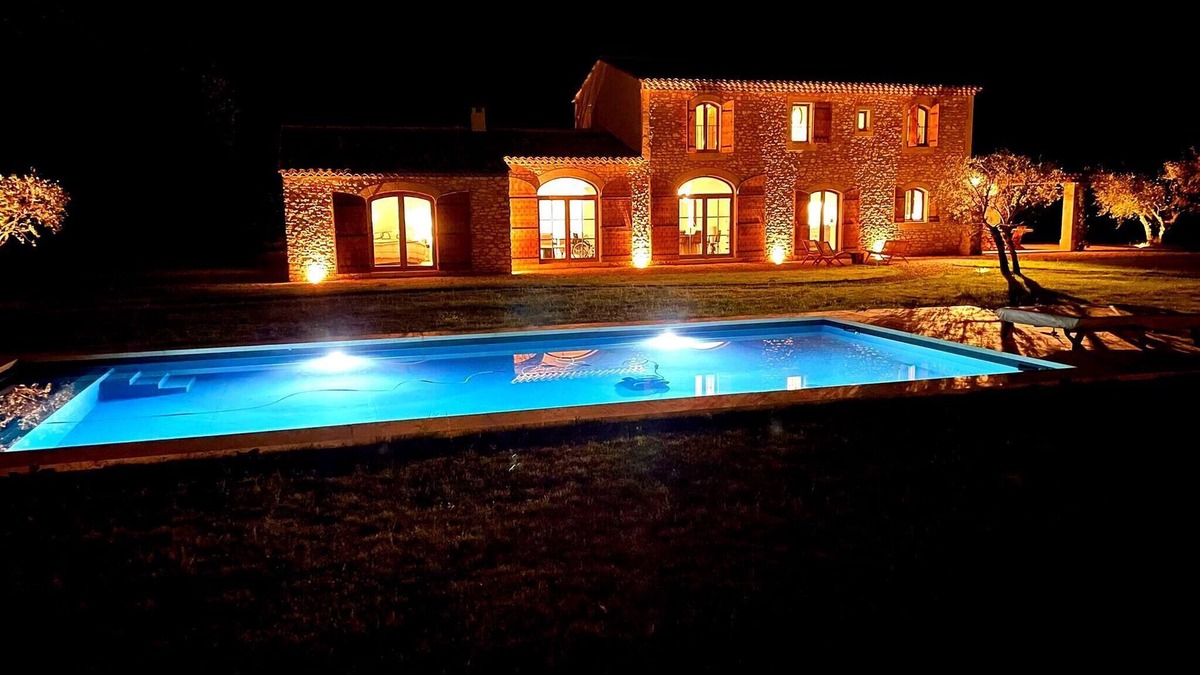 Le Puy-Sainte-Reparade Villa | Charming farmhouse 20 minutes from Aix-en-Provence - by feelluxuryholidays