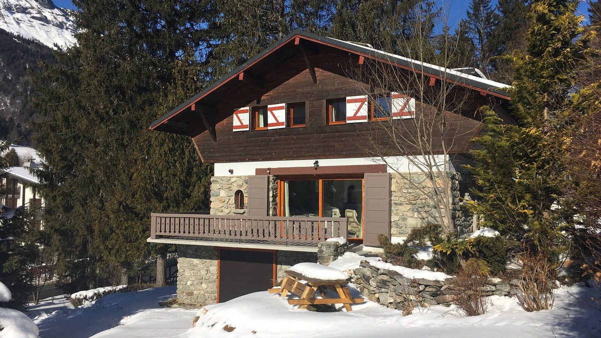 Les Contamines-Montjoie Ski Chalet | Charming renovated chalet - between the village center and the ski lifts (600m)