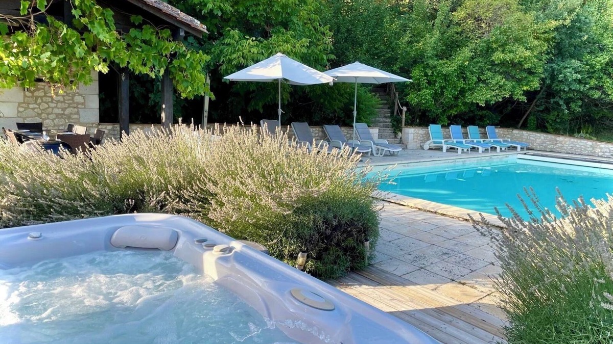 Saint-Aubin-de-Cadelech House | Charming 3-bed with Hot Tub, Pool, Gite in Saint-Aubin-de-Cadelech. Dog Friendly