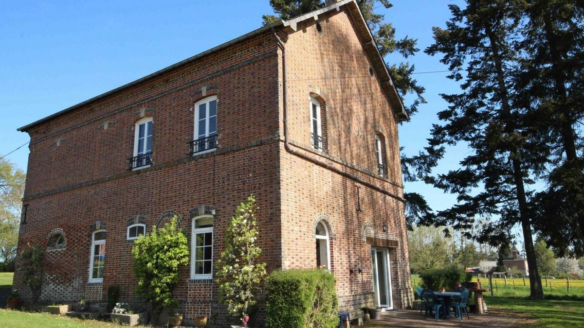 Saint-Pierre-la-Riviere Cottage | Charming 1893 Country House: Spacious Garden, Family-Friendly, Pet-Friendly, High-Speed Internet