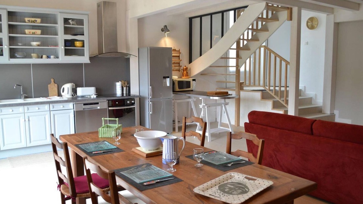 Saint-Sulpice-de-Cognac Cottage | Charming Countryside Home with Private Garden, 2 Bikes & Pet-Friendly