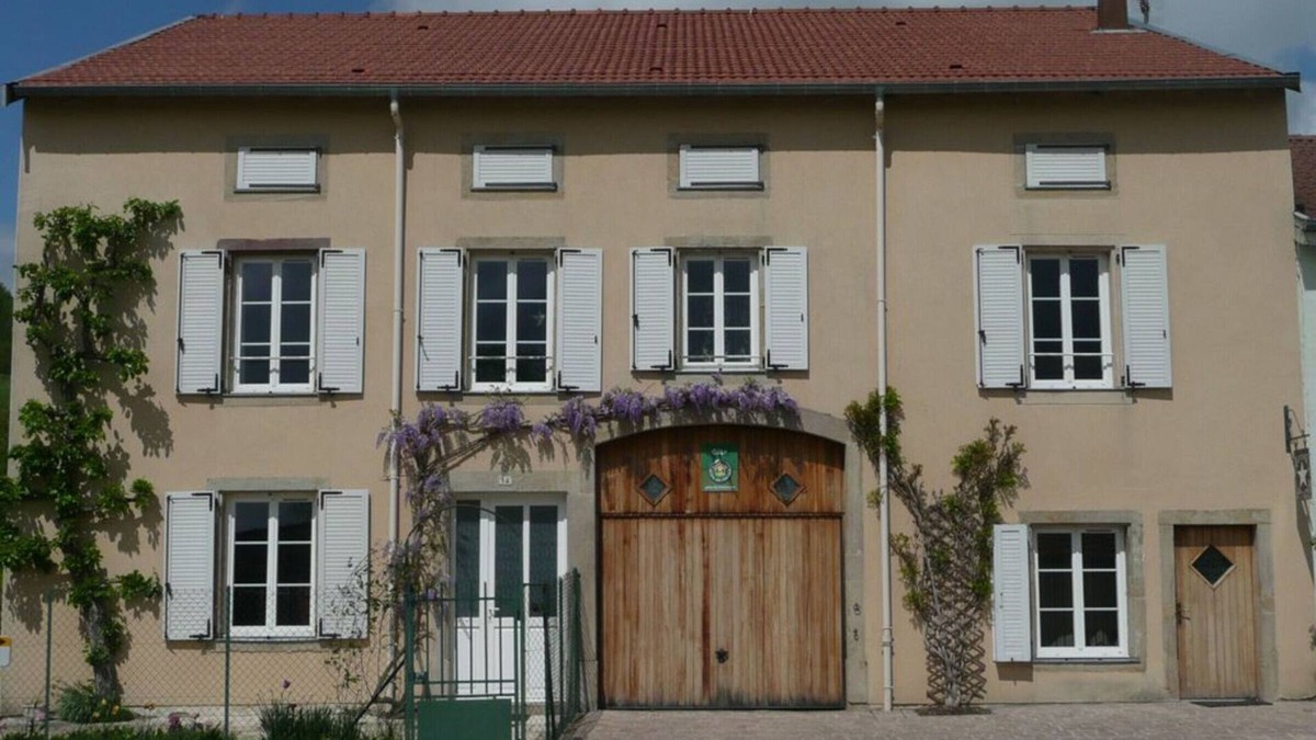 Velotte-et-Tatignecourt Cottage | Charming Modern Cottage with Fireplace, Billiards, and Private Terrace in Velotte-et-Tatignécourt